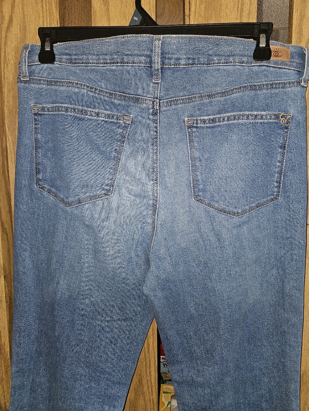 NWT Sofia by Sofia Vergara Sz 14 Melisa Flare High Rise Jeans - Picture 3 of 5